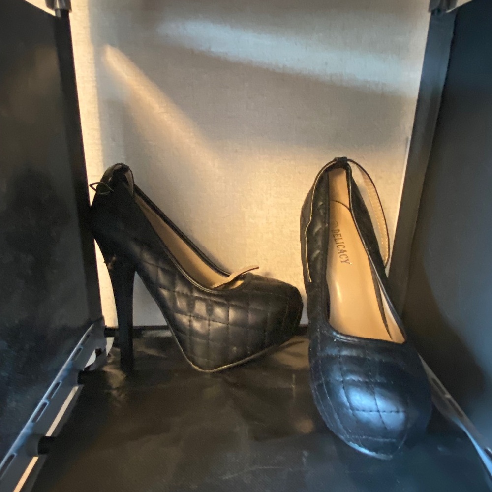 Tuft platform ankle strap heels